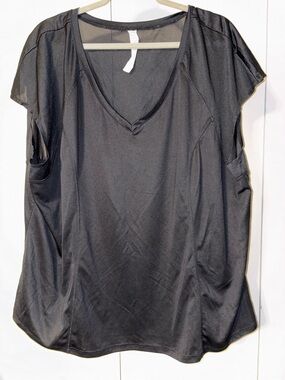Black V-Neck Women's Top - Lightweight Active Tee